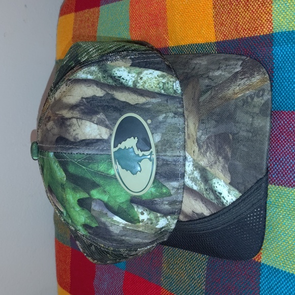 Mossy Oak 3D Embossed Logo Trucker Mesh Camo Snapback Hat Cap - Picture 1 of 7